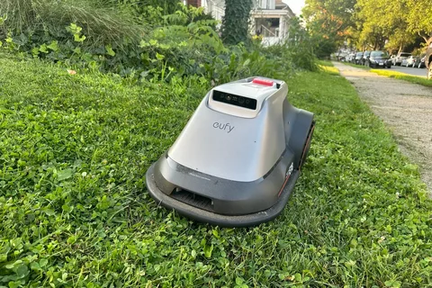 Best Robot Lawn Mower for Small Yards: Features That Matter Most